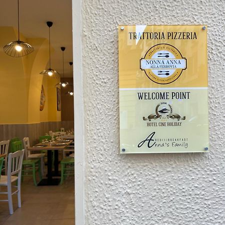Hotel Cineholiday Napoli Bagian luar foto