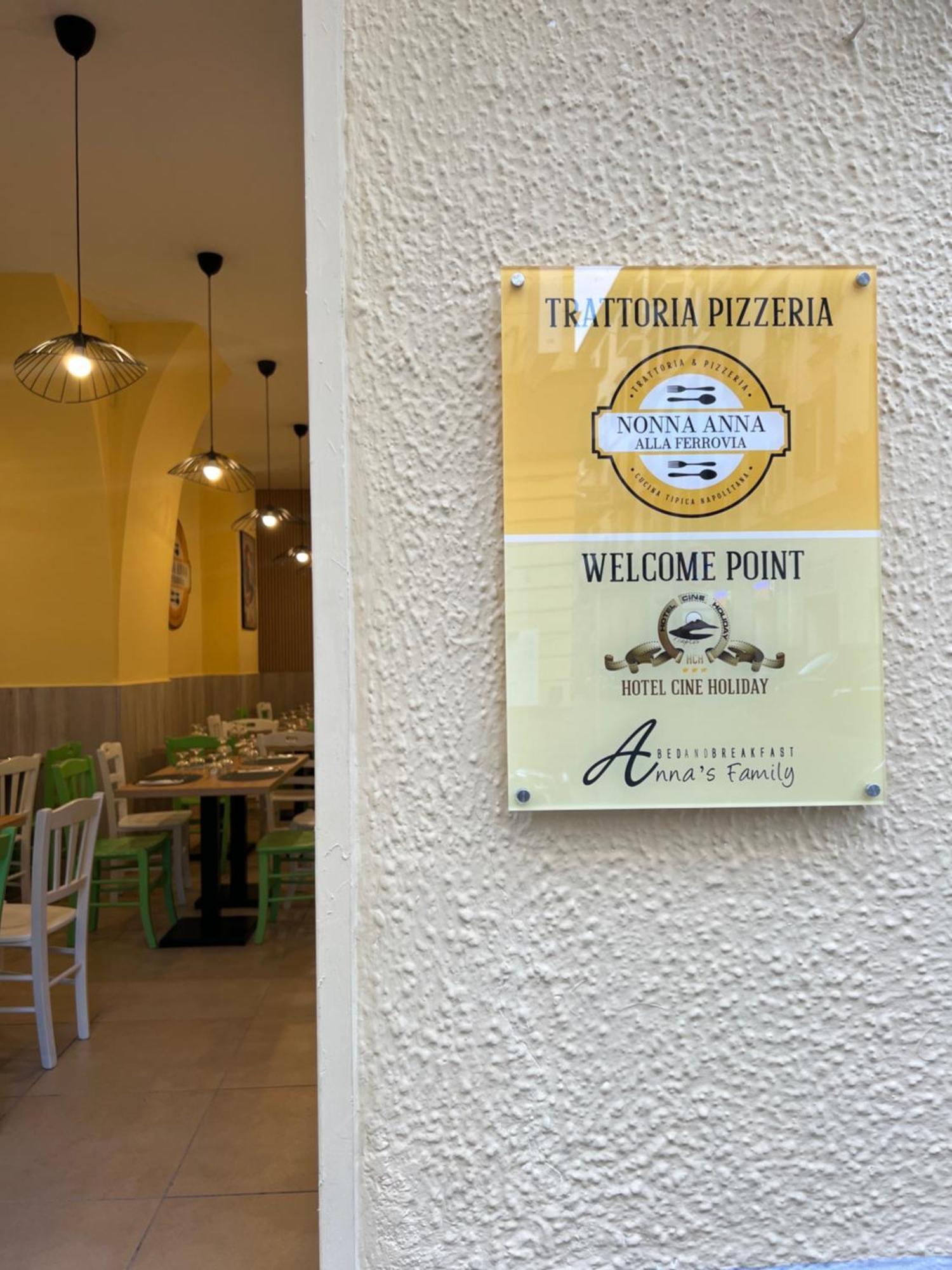 Hotel Cineholiday Napoli Bagian luar foto